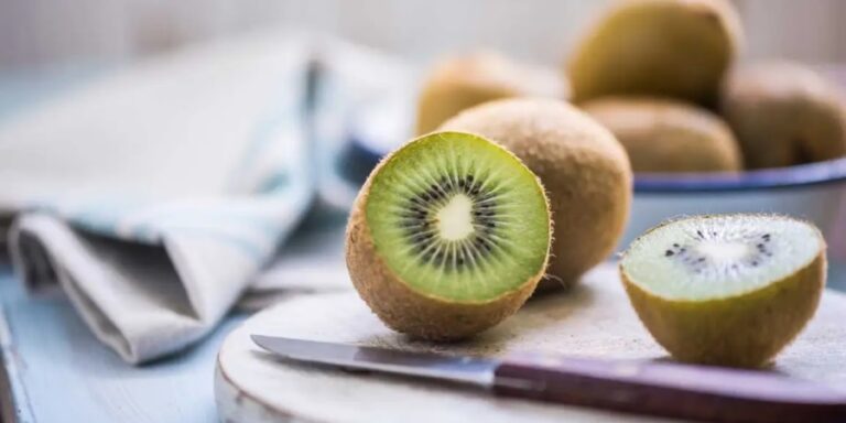 Health Benefits of Kiwi Fruit